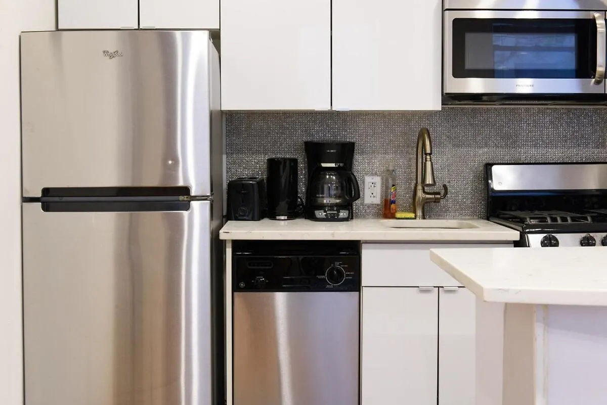 26-4B Newly Furnished 1Br W&D Courtyard Apartment New York United States