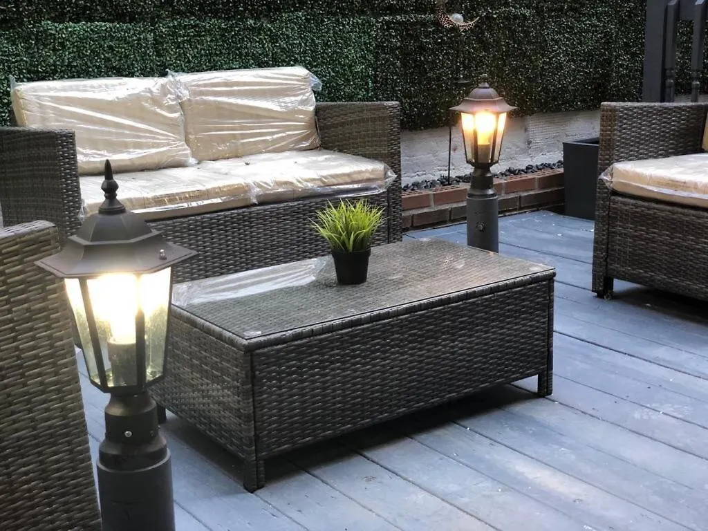 26-4B Newly Furnished 1Br W&D Courtyard Apartment New York 0*,